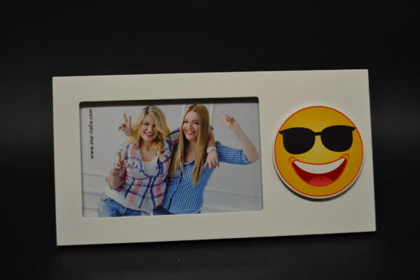 CORNICE EMOTICON OCCHIALI