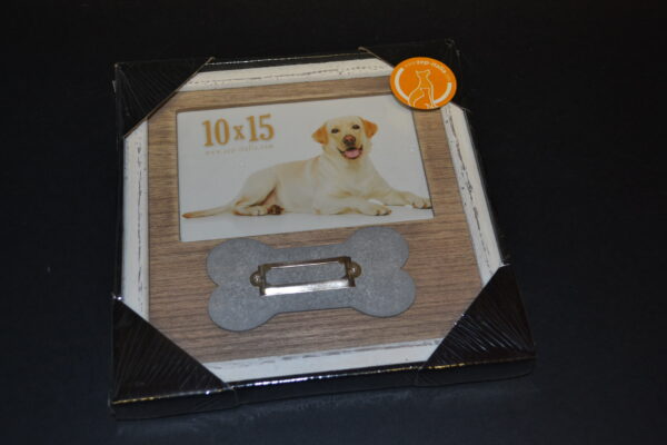 CORNICE CANE CON OSSO