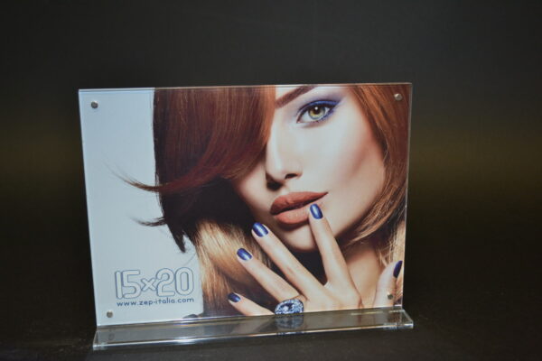 CORNICE PLEXIGLASS CON BASE 15 X 20