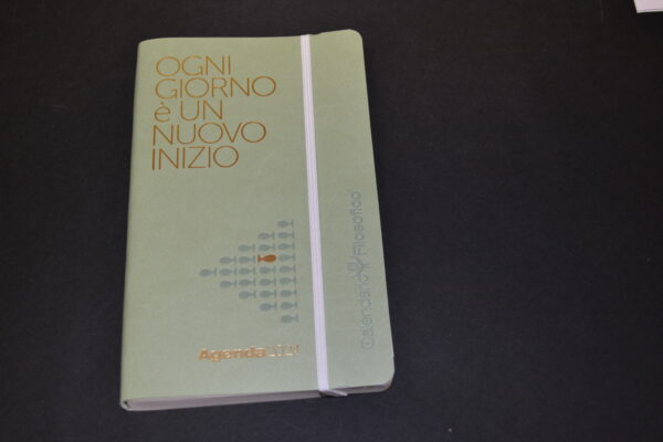 AGENDA FILOSOFICA GIORNALIERA 2024 - 13 x 21 - immagine 2