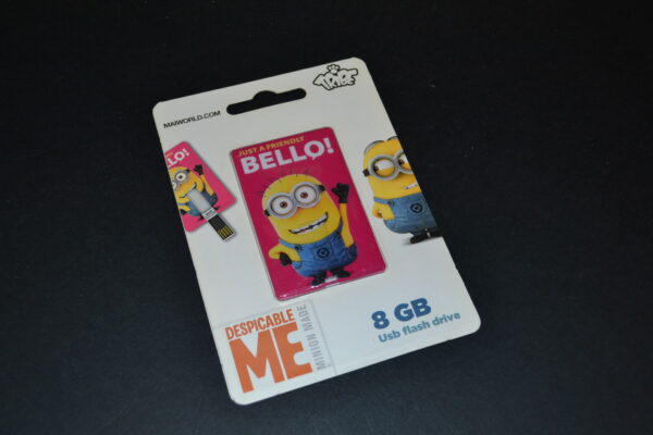 USB MINION 8GB