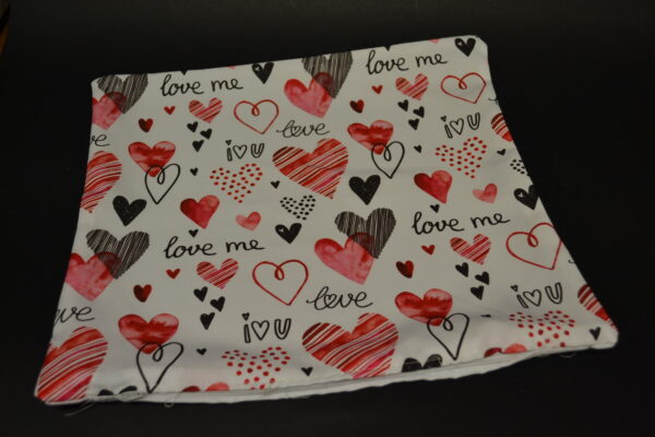 CUSCINO CUORI LOVE ME