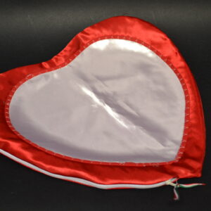 CUSCINO RASO CUORE ROSSO